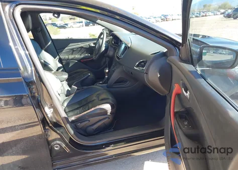 2016 Dodge Dart Gt z USA, uszkodzony, nr VIN 1C3CDFEBXGD624295